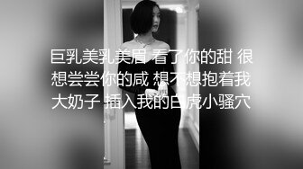 长相清纯苗条身材美女全裸自慰诱惑，近距离特写手指扣逼出水，跪在椅子上扭动屁股，揉搓逼逼高潮出白浆