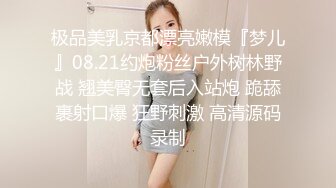 酒店里面，这小妹子口活也不赖，第一人称口交，深喉爽极了